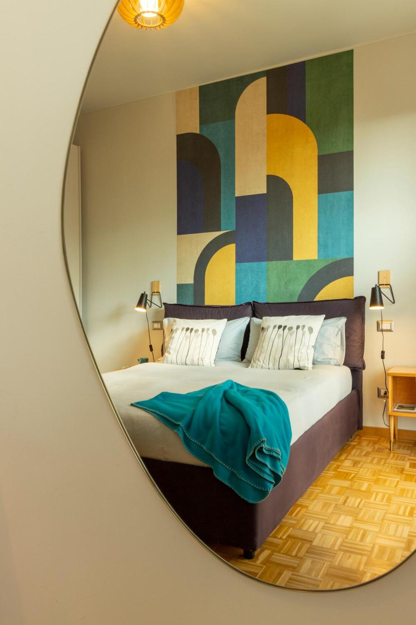 The Silky Way Apartment โกโม ภายนอก รูปภาพ
