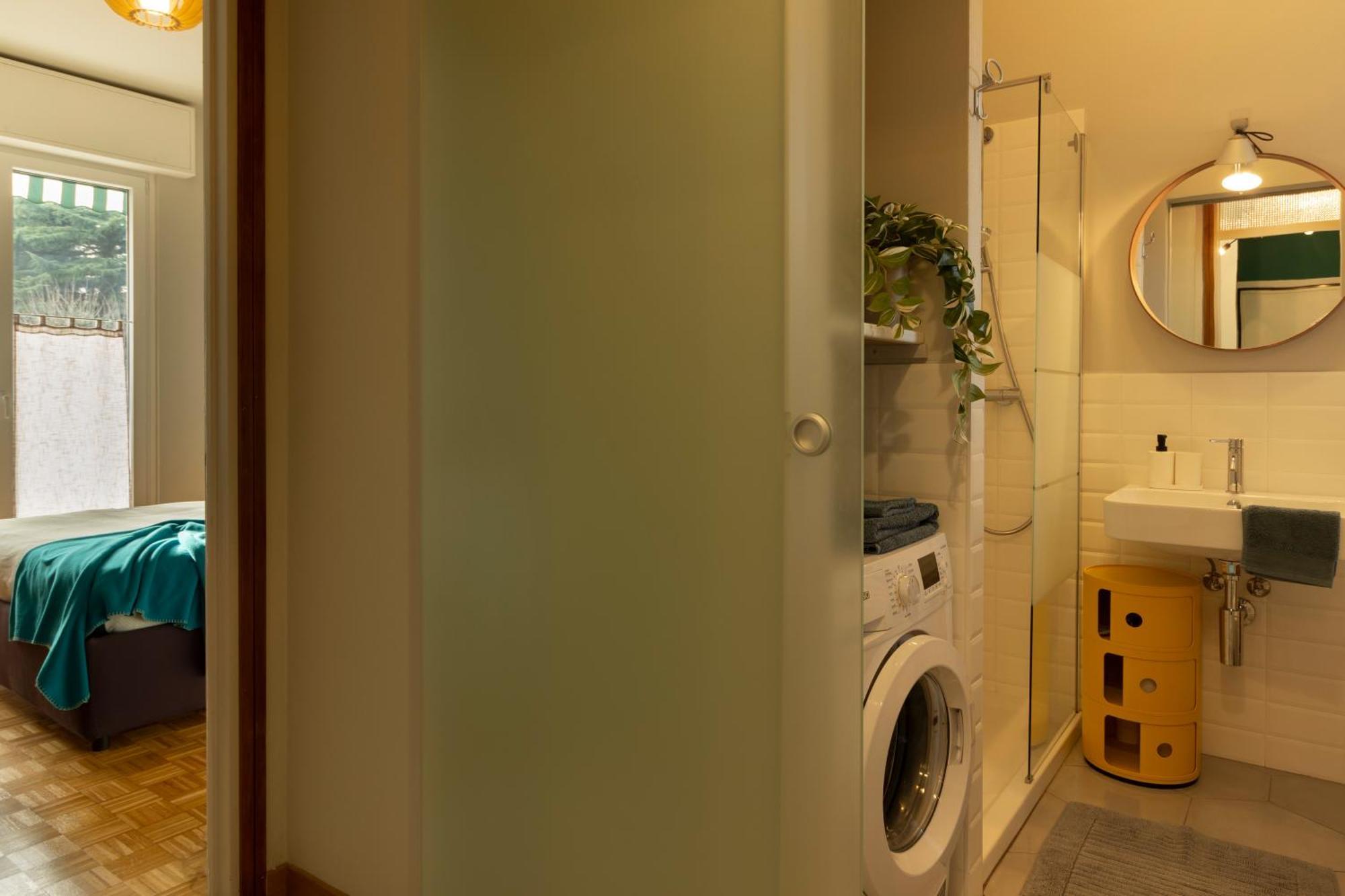 The Silky Way Apartment โกโม ภายนอก รูปภาพ
