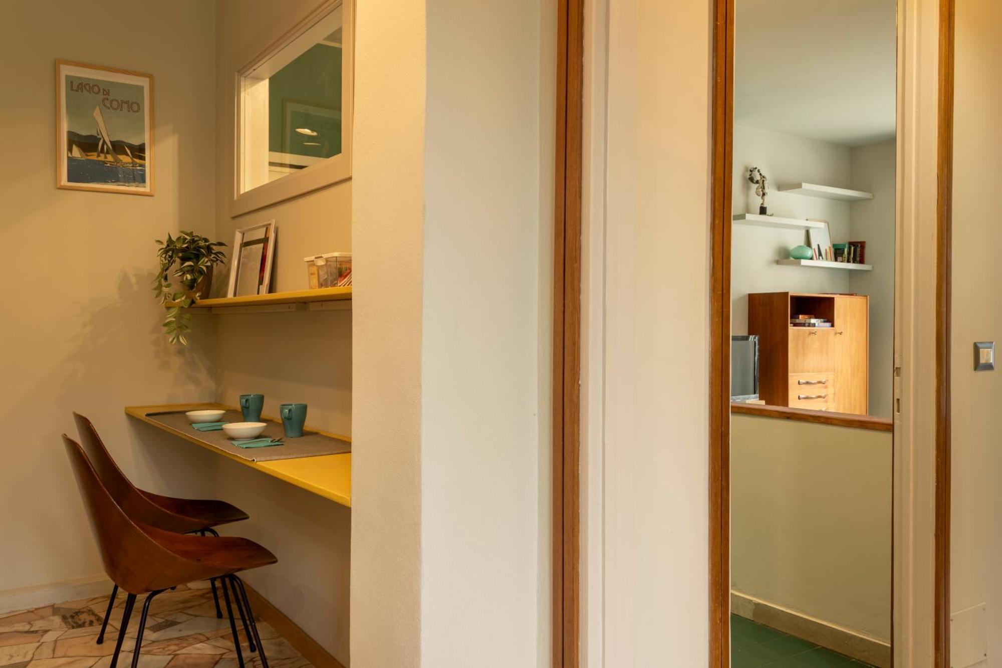 The Silky Way Apartment โกโม ภายนอก รูปภาพ